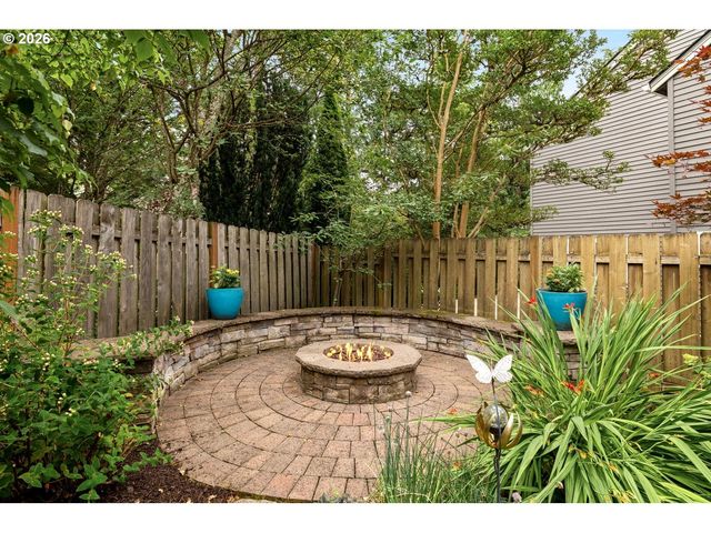 5444 WESTFIELD Ct, Lake Oswego, OR 97035