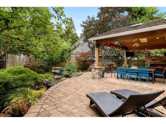 5444 WESTFIELD Ct, Lake Oswego, OR 97035