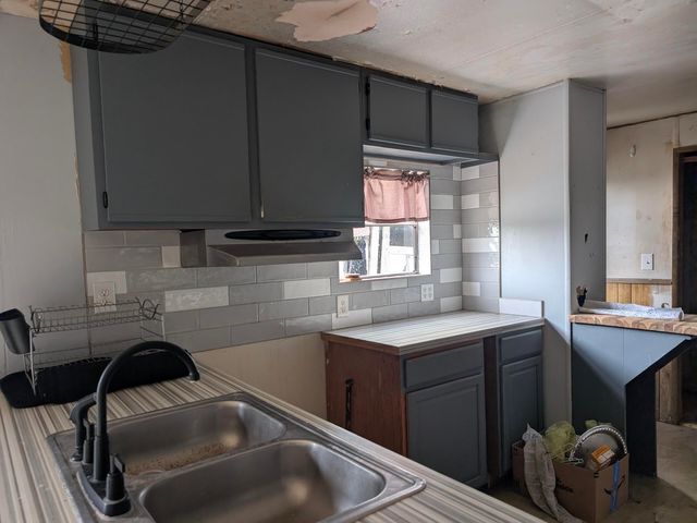 340 6th Street, Taneyville, MO 65759