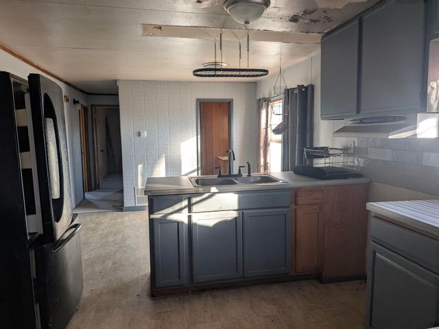 340 6th Street, Taneyville, MO 65759