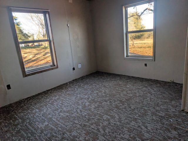 340 6th Street, Taneyville, MO 65759