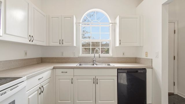 3104 Meadow Street, Lynn Haven, FL 32444