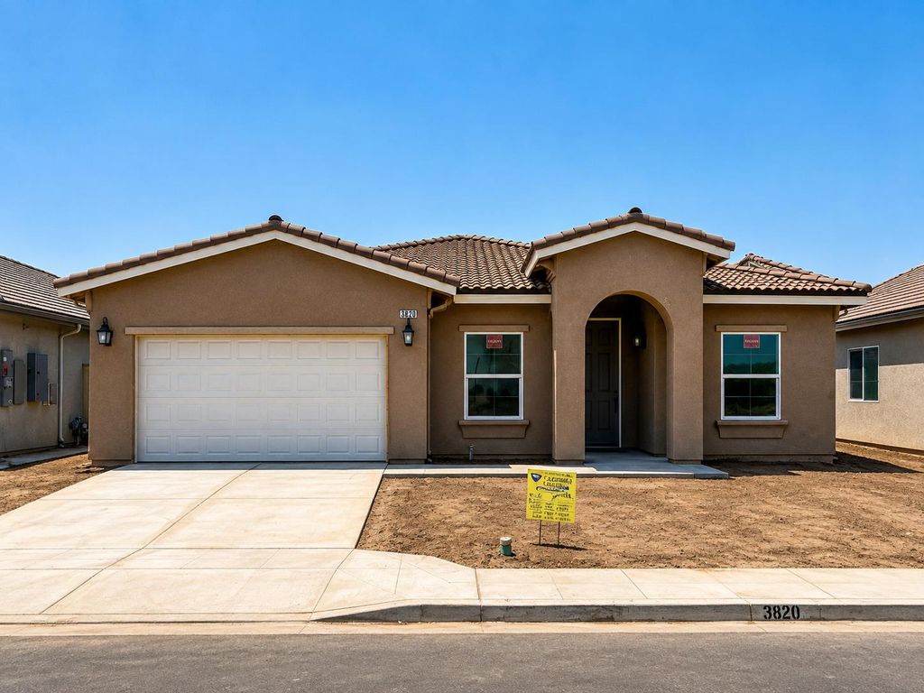 Image 1 of property listing at 3820 Via Capitola, Madera, CA 93637