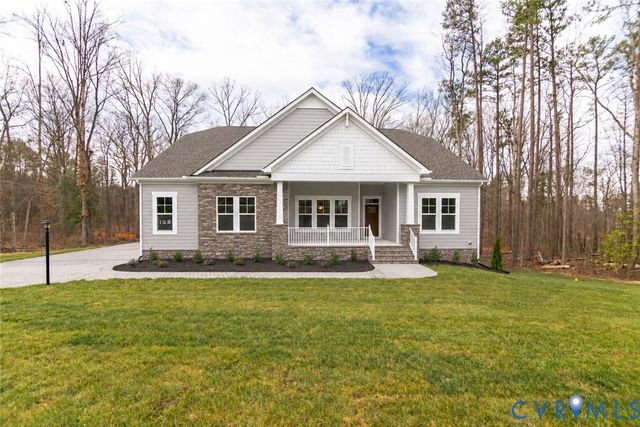 4621 Gingras Ct, Quinton, VA 23141