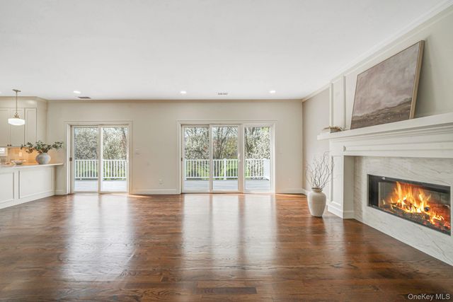 106 Fairway View Drive 106, Commack, NY 11725
