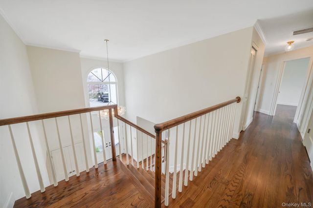 106 Fairway View Drive 106, Commack, NY 11725