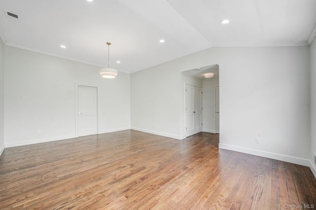 106 Fairway View Drive 106, Commack, NY 11725
