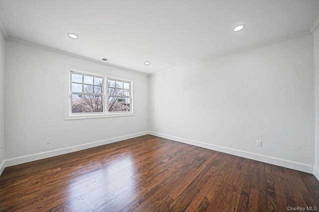 106 Fairway View Drive 106, Commack, NY 11725