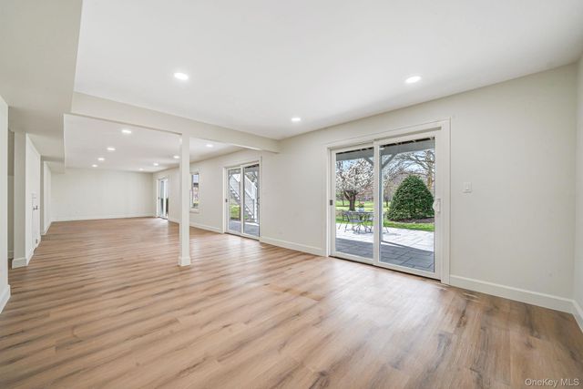 106 Fairway View Drive 106, Commack, NY 11725