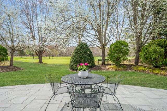 106 Fairway View Drive 106, Commack, NY 11725