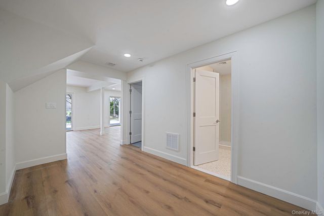 106 Fairway View Drive 106, Commack, NY 11725