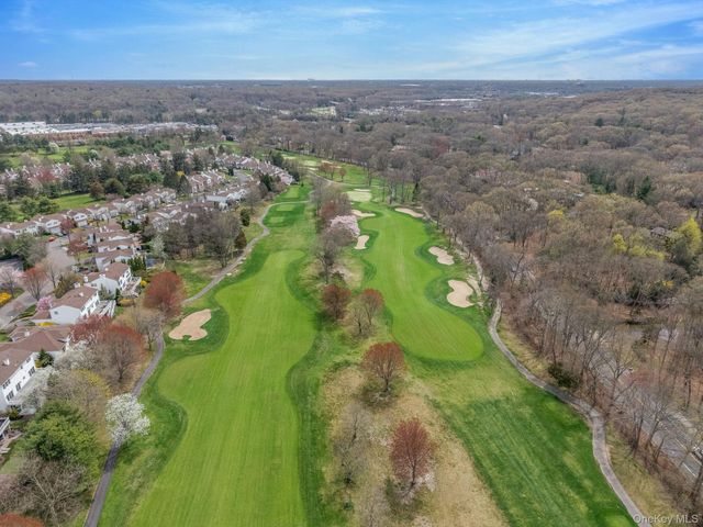 106 Fairway View Drive 106, Commack, NY 11725