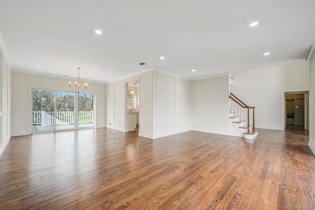 106 Fairway View Drive 106, Commack, NY 11725