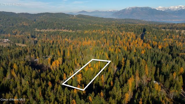 9816 Bottle Bay RD, Sagle, ID 83860