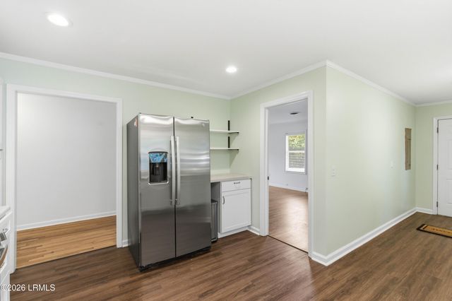2910 Riverbank Drive, Beaufort, SC 29902