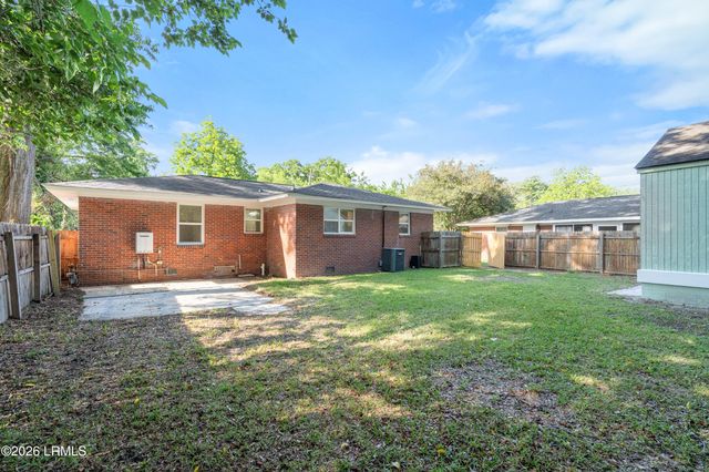 2910 Riverbank Drive, Beaufort, SC 29902