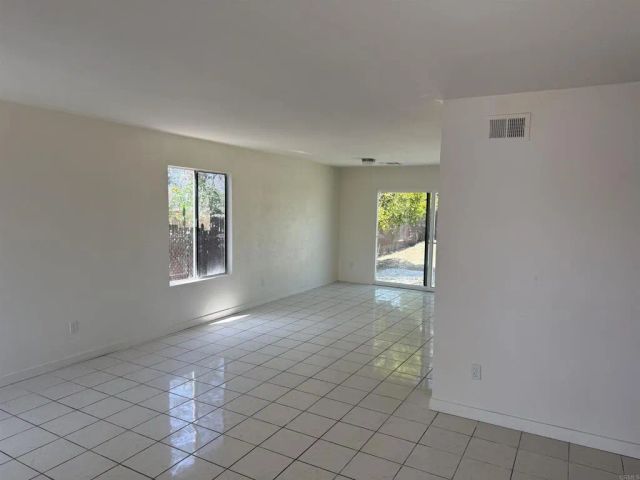 170 61st, San Diego, CA 92114