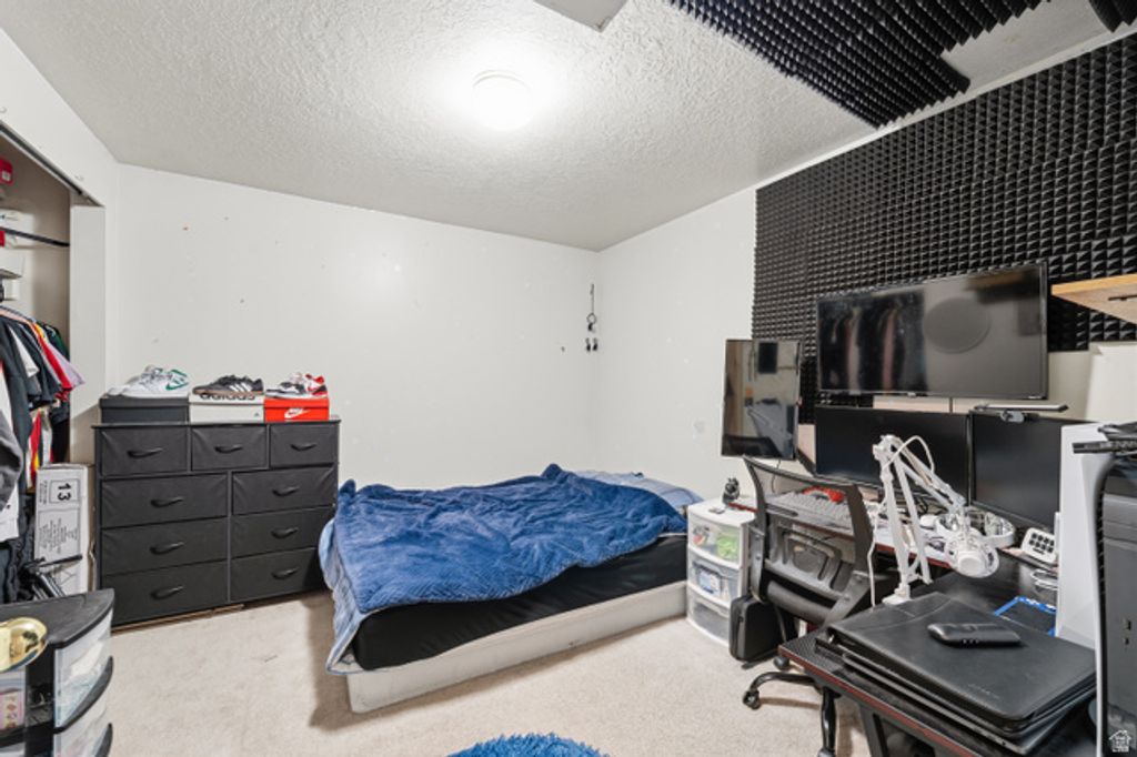 Image 23 of property listing at 5660 S 1425 E #E3, South Ogden, UT 84403