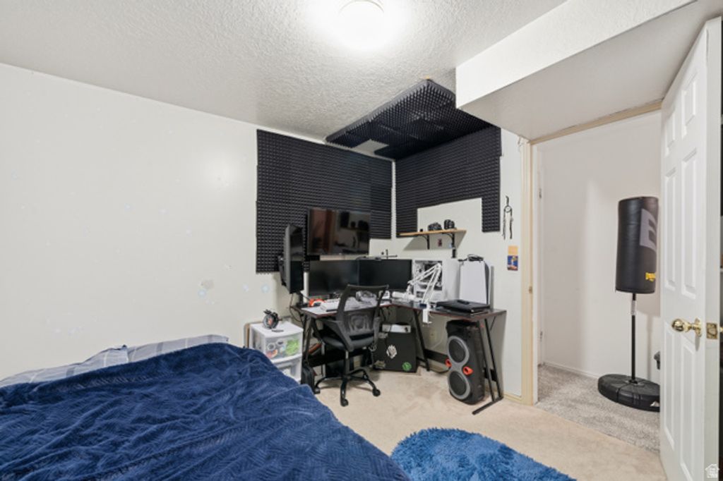 Image 24 of property listing at 5660 S 1425 E #E3, South Ogden, UT 84403