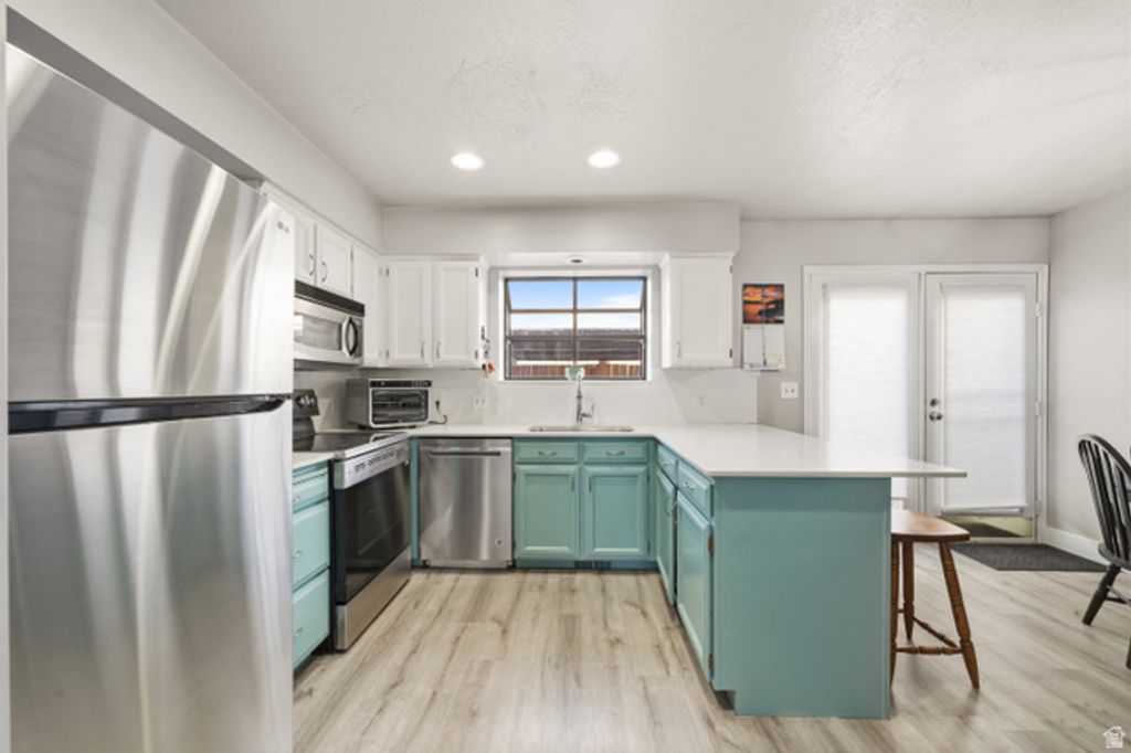 Image 9 of property listing at 5660 S 1425 E #E3, South Ogden, UT 84403