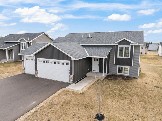 423 Eagle Street NW, Isanti, MN 55040