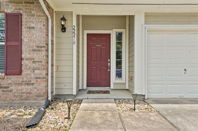 22210 Laurel Pine Circle, Houston, TX 77339
