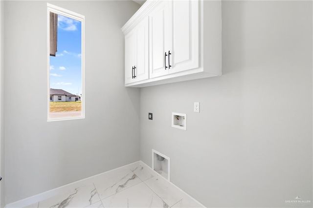 8042 49th Lane, Mcallen, TX 78504