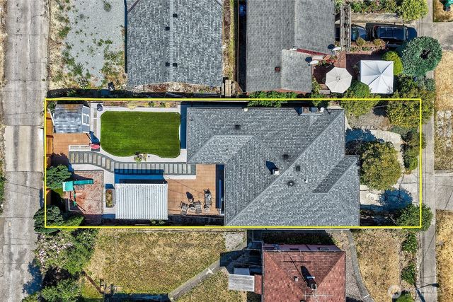 4861 24th Avenue S, Seattle, WA 98108