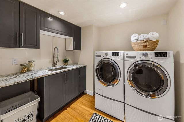 4861 24th Avenue S, Seattle, WA 98108
