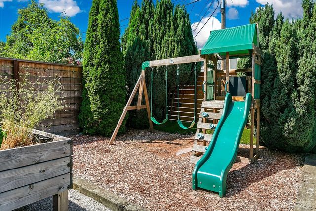 4861 24th Avenue S, Seattle, WA 98108