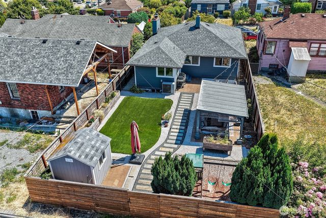 4861 24th Avenue S, Seattle, WA 98108