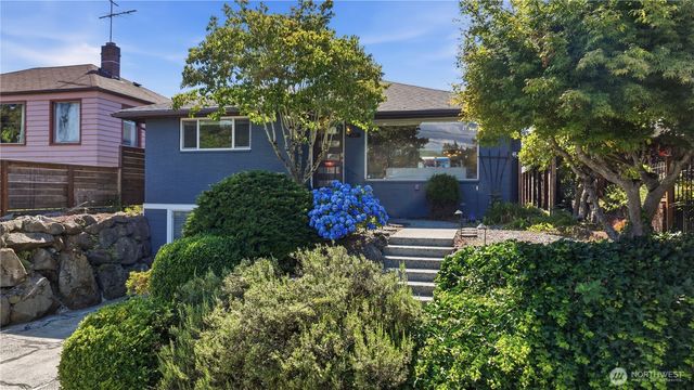 4861 24th Avenue S, Seattle, WA 98108