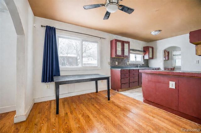 724 Robinwood Street, Pontiac, MI 48340