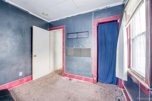 724 Robinwood Street, Pontiac, MI 48340