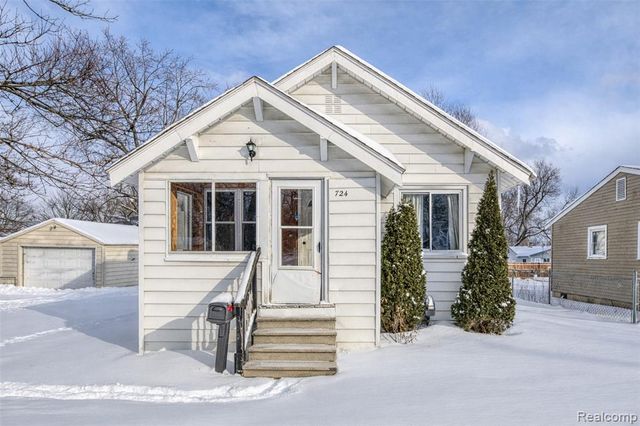 724 Robinwood Street, Pontiac, MI 48340