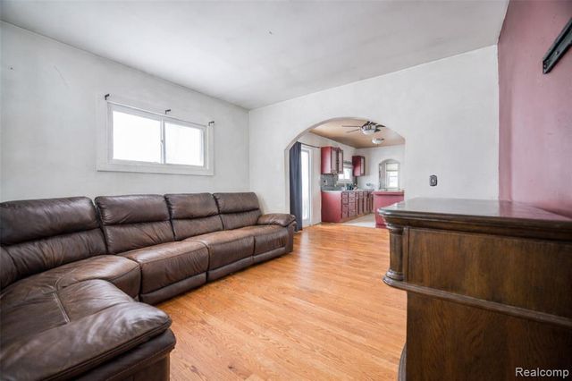 724 Robinwood Street, Pontiac, MI 48340