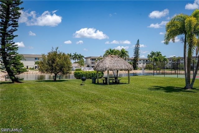 1008 Manatee RD G106, Naples, FL 34114