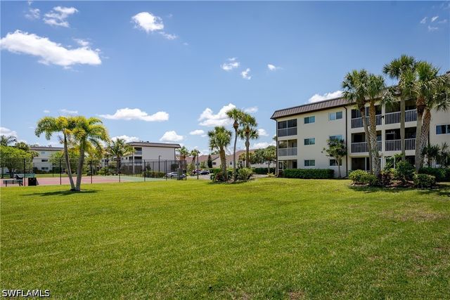 1008 Manatee RD G106, Naples, FL 34114