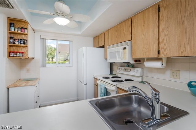 1008 Manatee RD G106, Naples, FL 34114