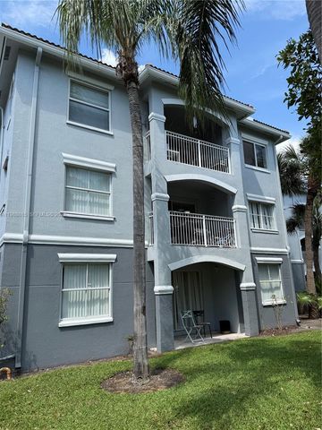 165 NW 96th Ter 3-308, Pembroke Pines, FL 33024