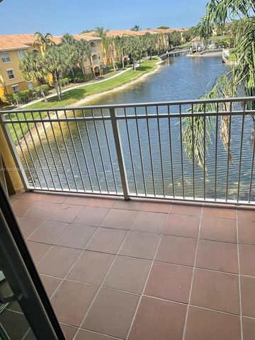 165 NW 96th Ter 3-308, Pembroke Pines, FL 33024