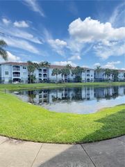 165 NW 96th Ter 3-308, Pembroke Pines, FL 33024