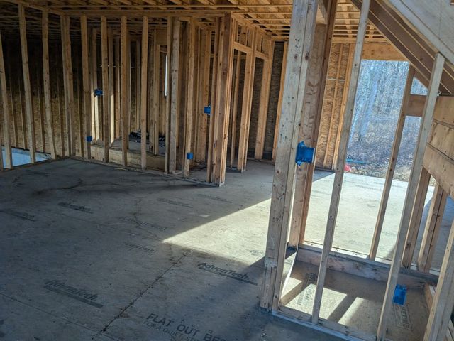 5 Windsor Dr, Attleboro, MA 02703
