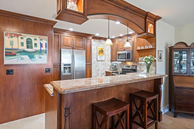 2339 Treasure Isle Drive 42, Palm Beach Gardens, FL 33410