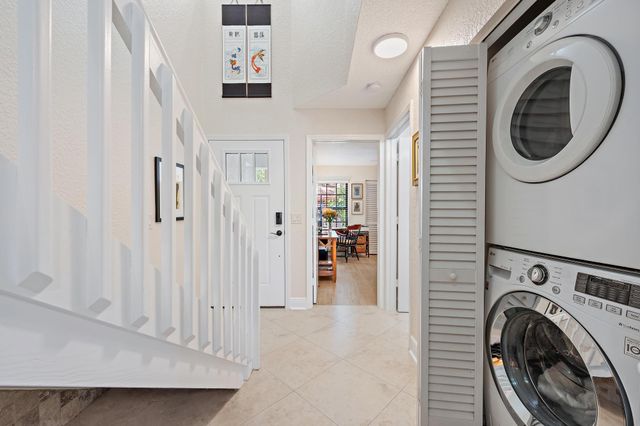2339 Treasure Isle Drive 42, Palm Beach Gardens, FL 33410