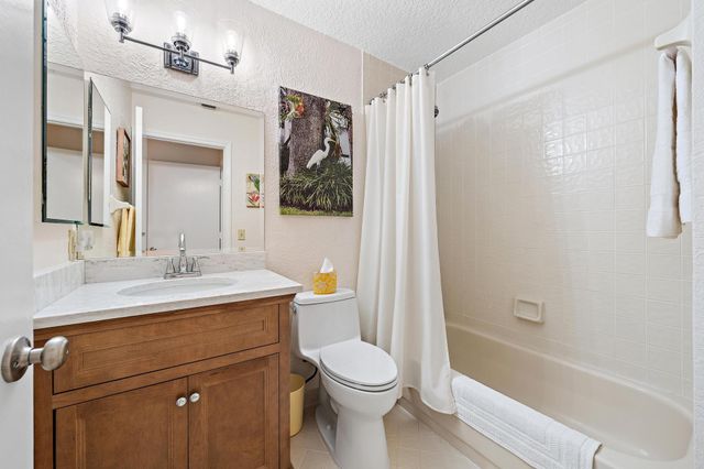 2339 Treasure Isle Drive 42, Palm Beach Gardens, FL 33410
