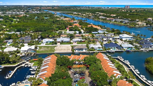 2339 Treasure Isle Drive 42, Palm Beach Gardens, FL 33410