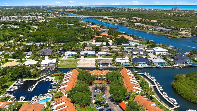 2339 Treasure Isle Drive 42, Palm Beach Gardens, FL 33410