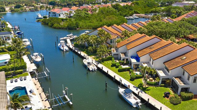 2339 Treasure Isle Drive 42, Palm Beach Gardens, FL 33410