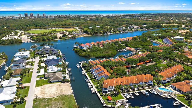 2339 Treasure Isle Drive 42, Palm Beach Gardens, FL 33410